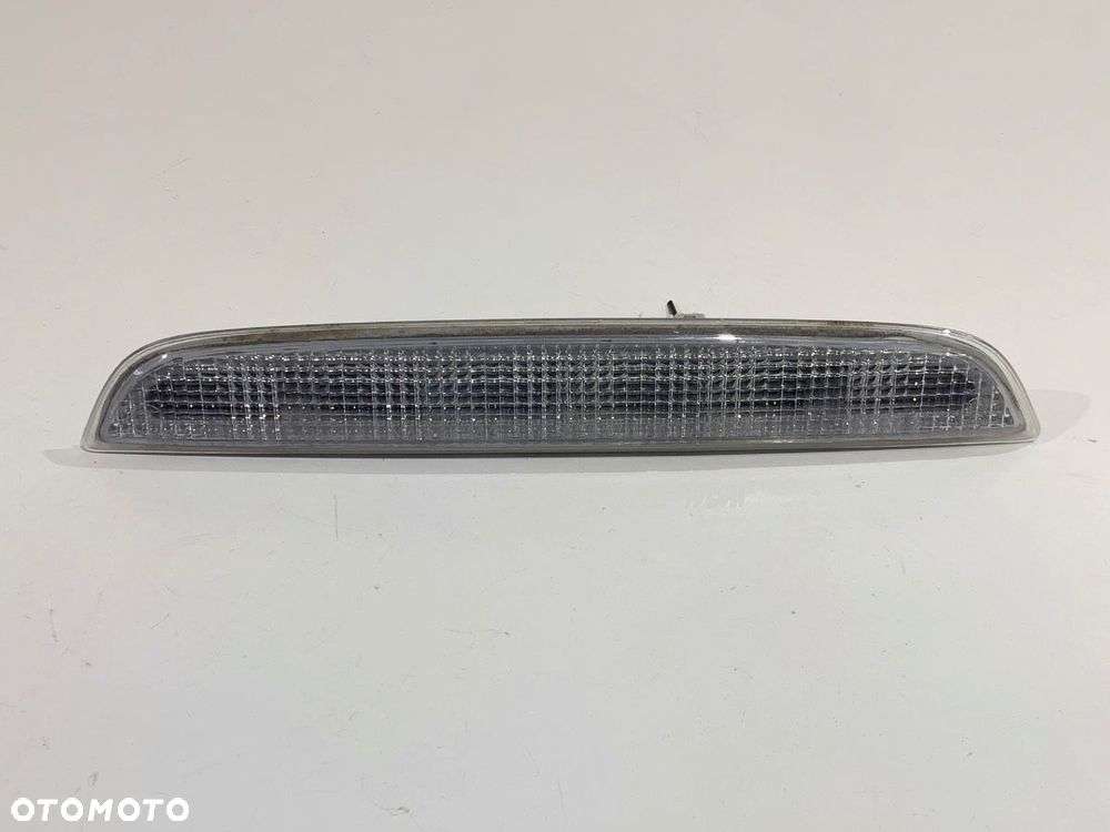 LAMPA STOP  MITSUBISHI OUTLANDER III (GG_W, GF_W, ZJ, ZL, ZK) 2010 - 2022 2.0 Hybrid 4WD (GG2W) 89 - 1