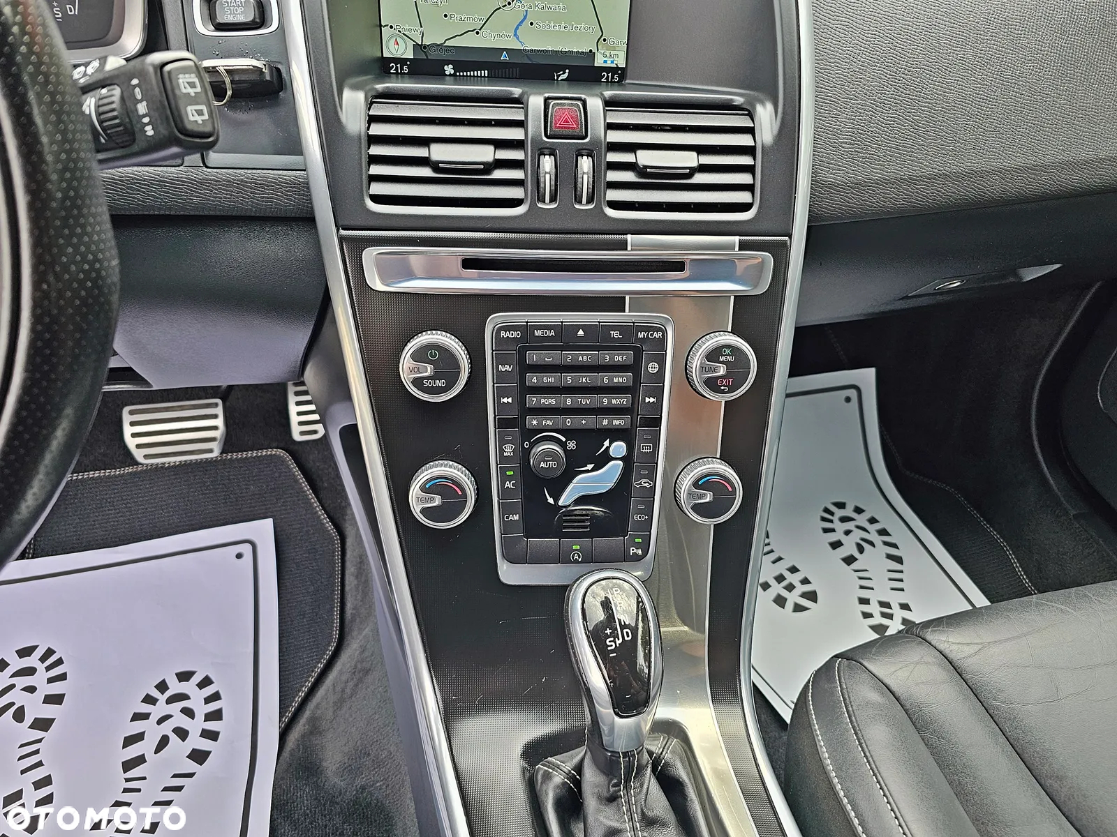 Volvo XC 60 - 25