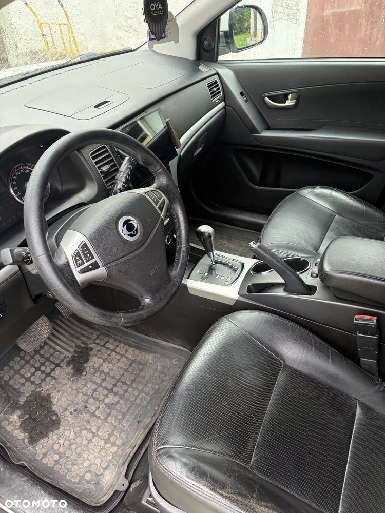 SsangYong/KGM Korando 2.0 E-XDi DPF 2WD Automatik Quartz - 13