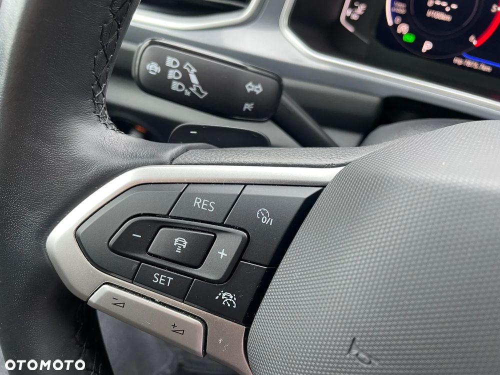 Volkswagen T-Roc 2.0 TDI Style DSG - 26