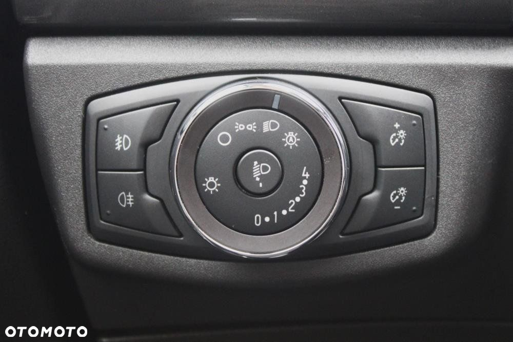 Ford Mondeo - 37