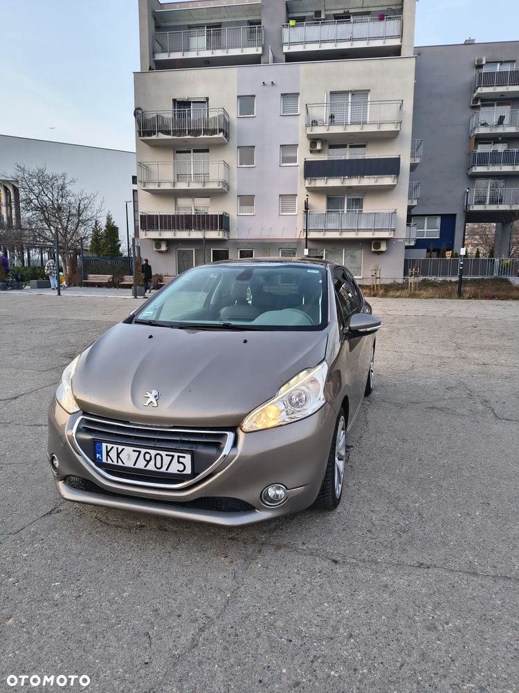 Peugeot 208 - 2