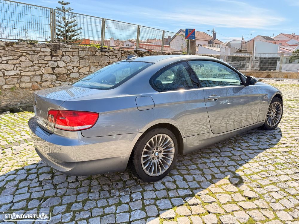 BMW 320 d Coupe Auto - 4