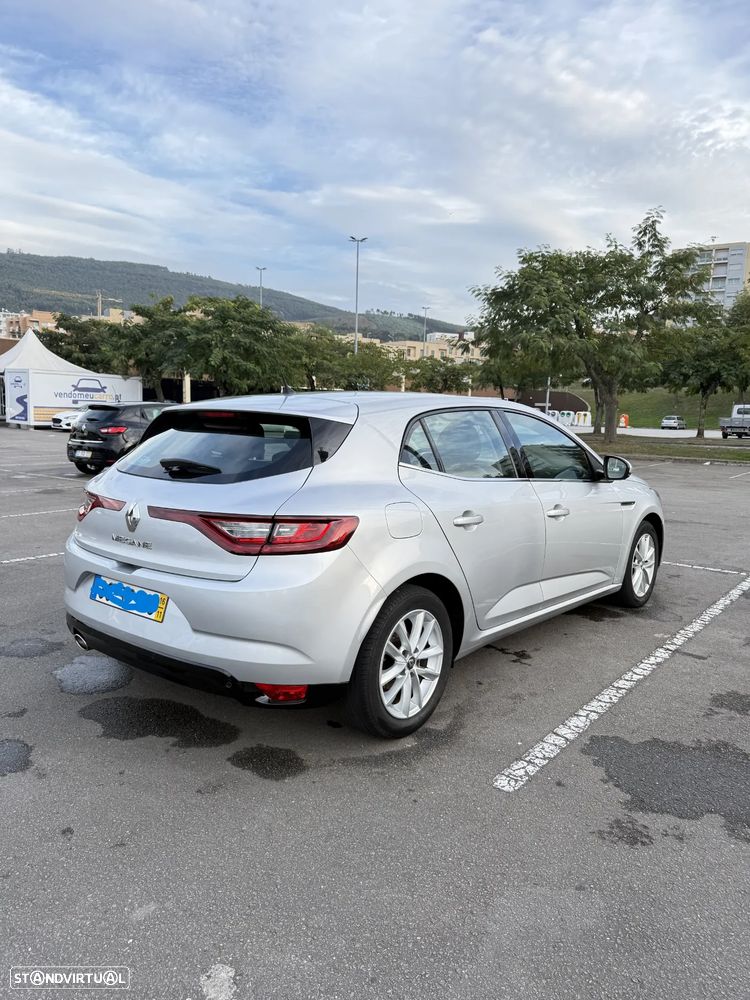 Renault Mégane 1.5 dCi Intens - 2