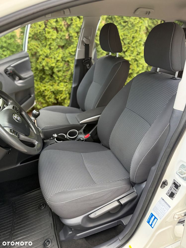 Toyota Verso 1.6 D-4D 5-Sitzer Start/Stop Skyview Edition - 6