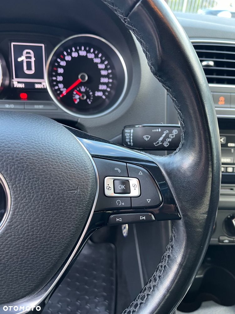 Volkswagen Polo 1.2 TSI BMT Comfortline - 27