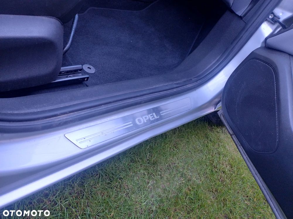 Opel Corsa 1.4 EcoFLEX Start/Stop drive - 5