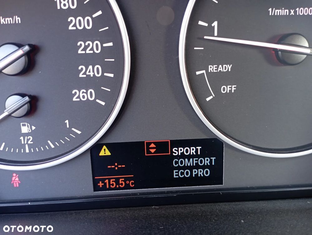 BMW Seria 1 116i - 13
