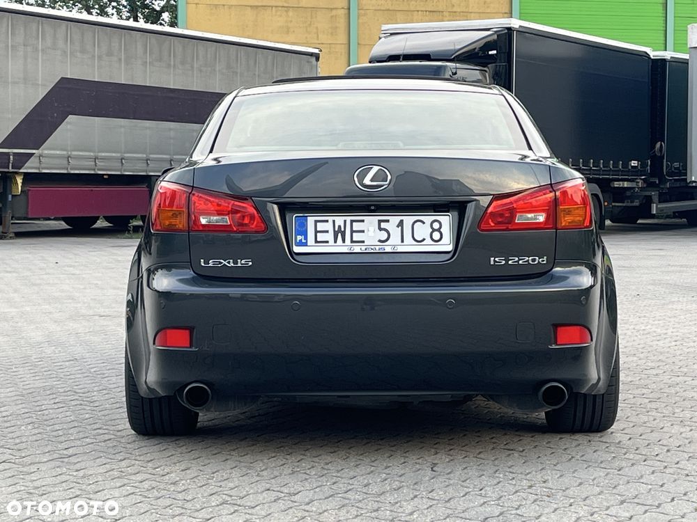 Lexus IS - 3