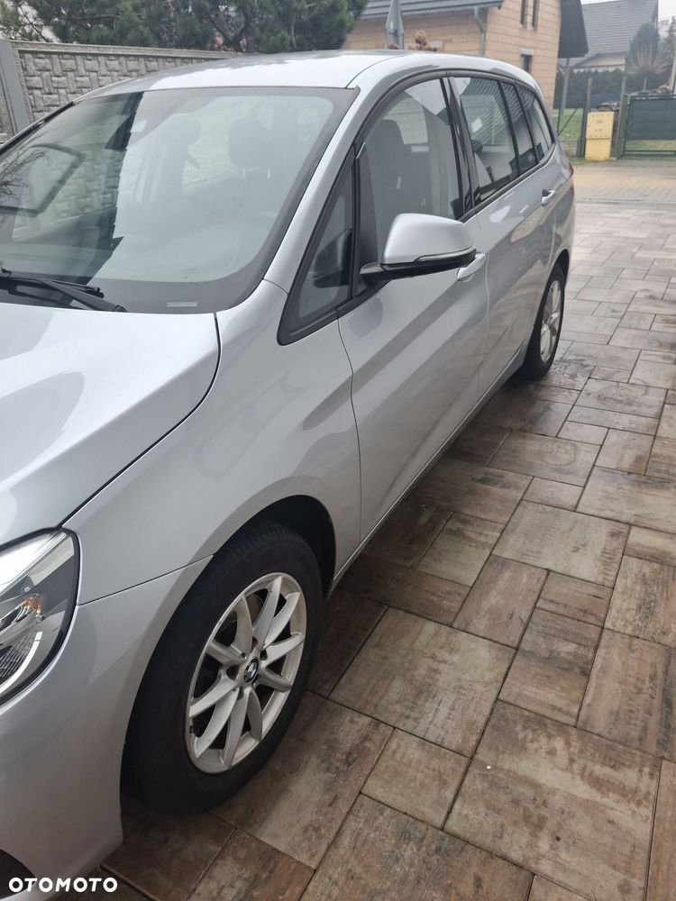 BMW Seria 2 218d - 4