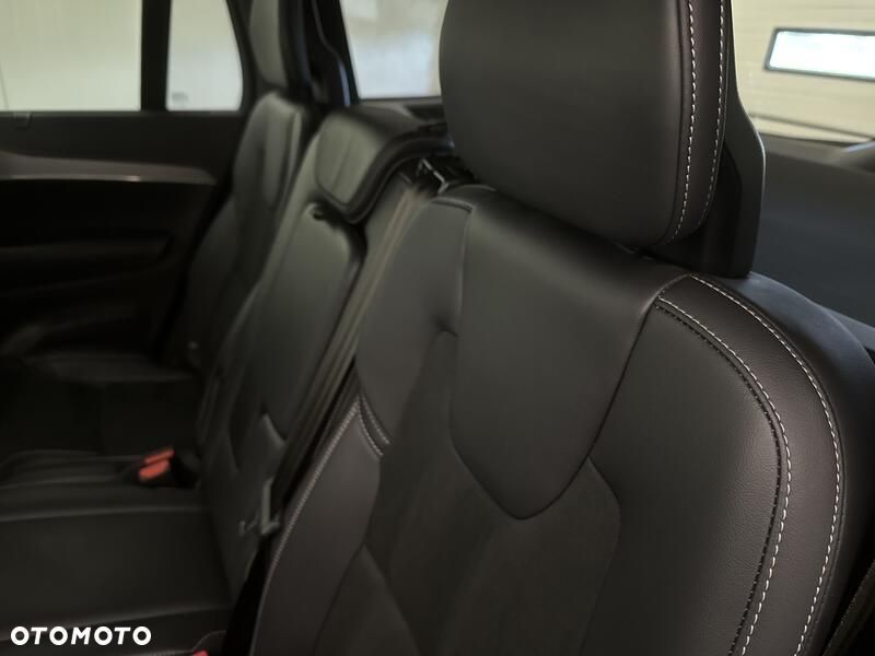 Volvo XC 90 - 19