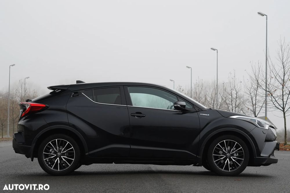Toyota C-HR Lounge - 22