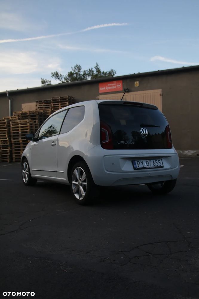 Volkswagen up! - 8