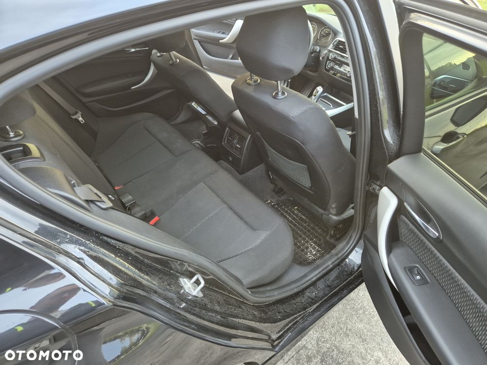 BMW Seria 1 120i GPF Urban Line - 11