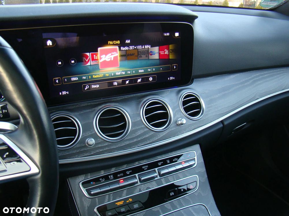 Mercedes-Benz Klasa E 300 de 9G-TRONIC AMG Line - 29