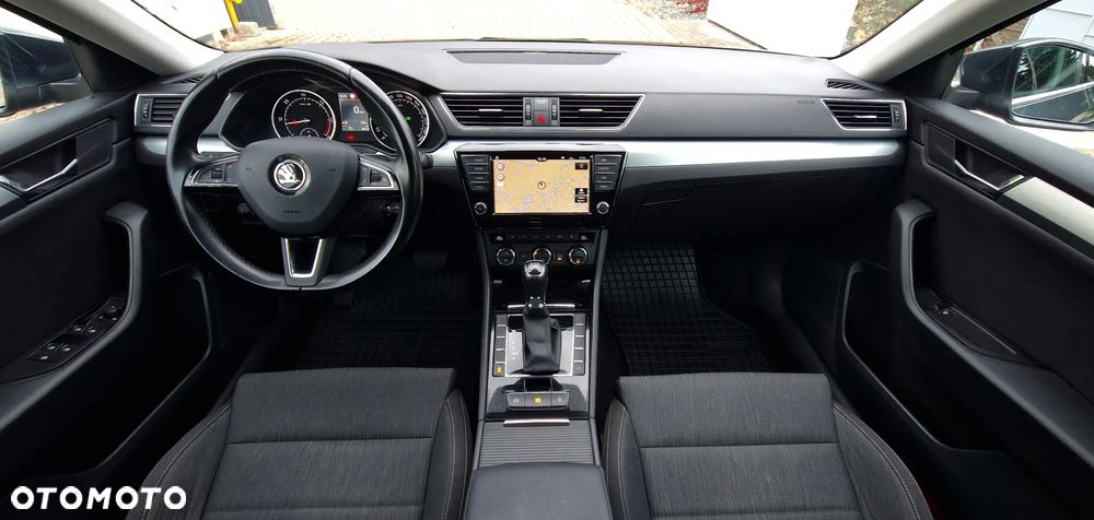 Skoda Superb 2.0 TDI DSG Style - 29
