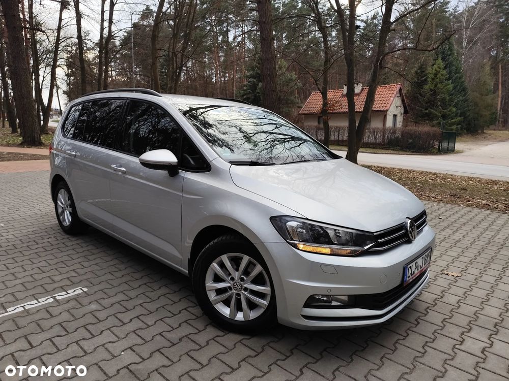 Volkswagen Touran 2.0 TDI SCR DSG Highline - 4