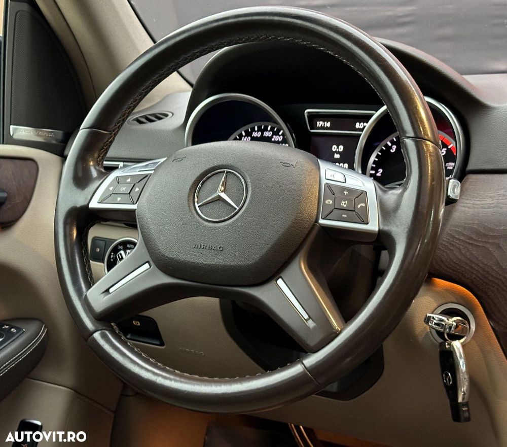 Mercedes-Benz ML - 9