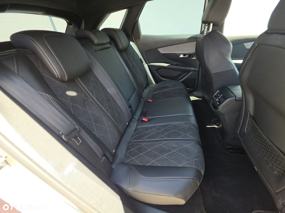 Peugeot 3008 BlueHDi 180 Stop & Start EAT8 GT - 21