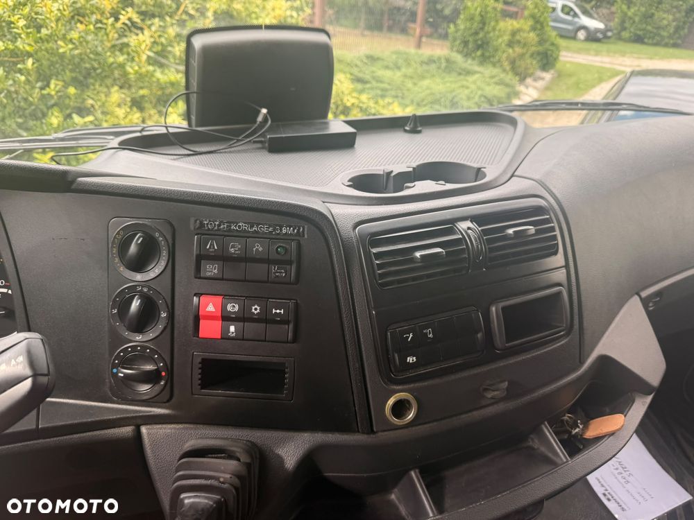Mercedes-Benz Atego - 14