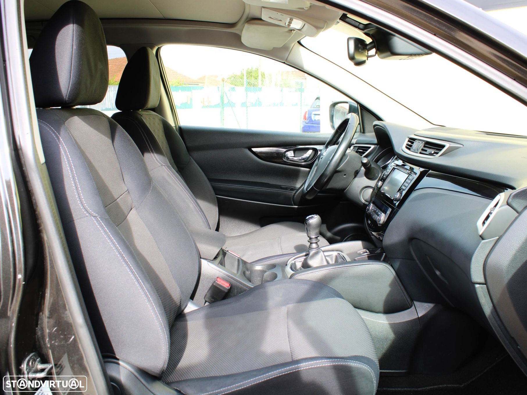 Nissan Qashqai 1.5 dCi N-Connecta 18 RS+PS - 50