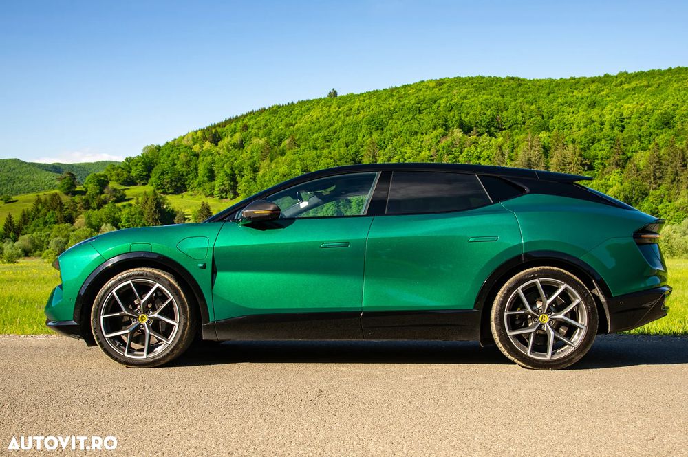Lotus Eletre - 8
