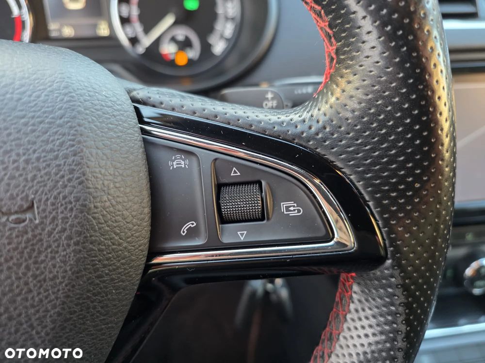 Skoda Octavia 2.0 TDI DSG RS - 19