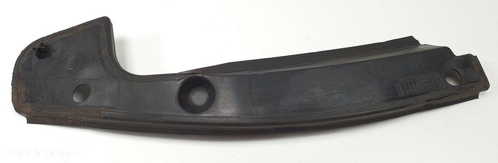 OSŁONA RYNIENKI ODWODNIENIA LEWA BMW 5 E61 7034159 - 2