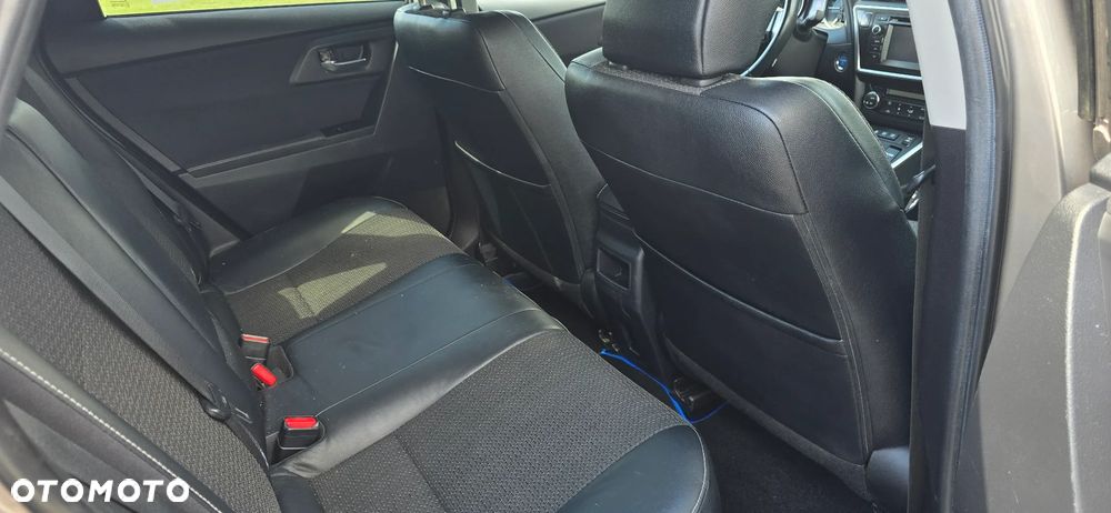 Toyota Auris 1.8 HSD Luna - 15