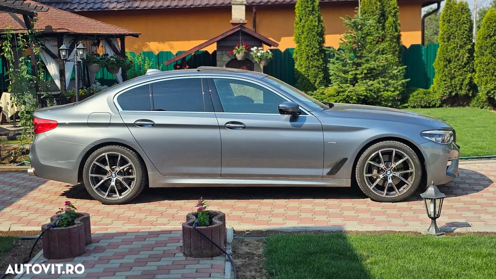 BMW Seria 5 530d xDrive AT - 2