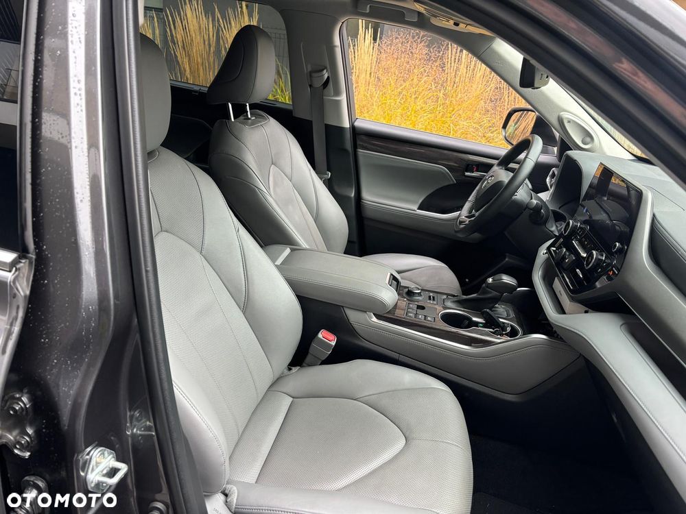 Toyota Highlander - 14