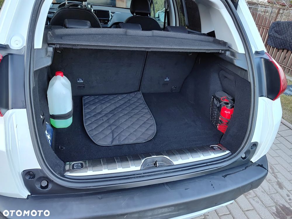 Peugeot 2008 - 25