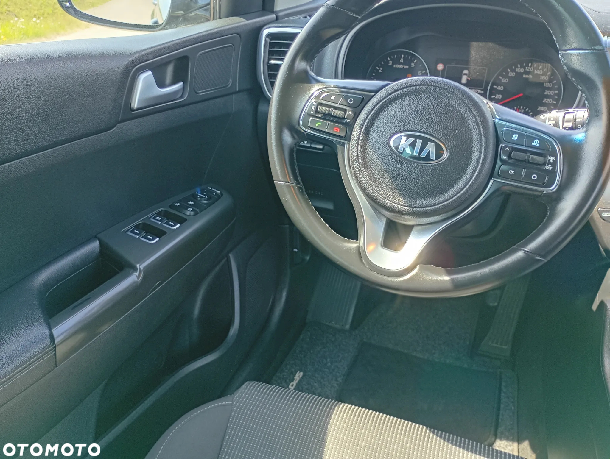 Kia Sportage 1.6 GDI L Business Line Plus 2WD - 12