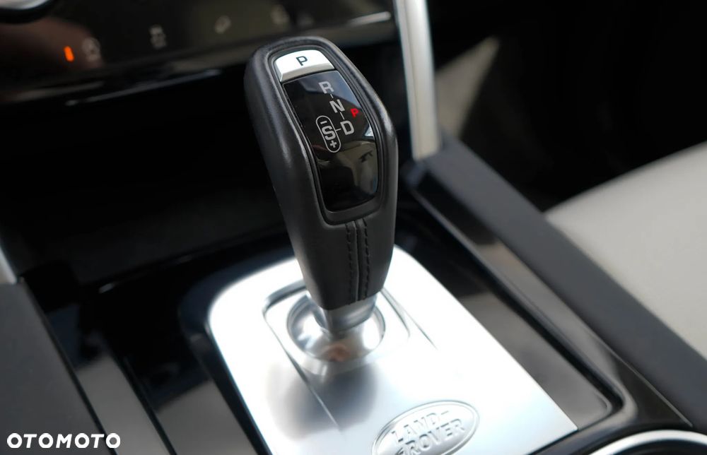 Land Rover Discovery Sport - 18