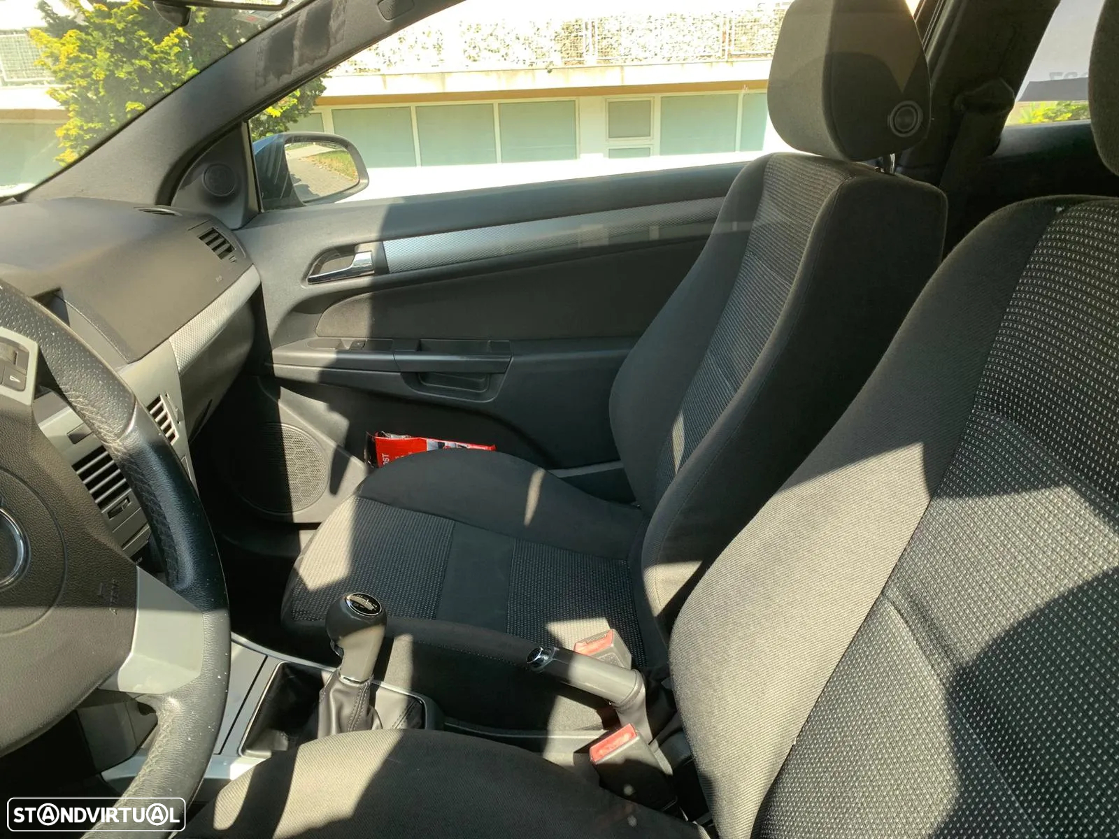 Opel Astra GTC 1.4 - 13