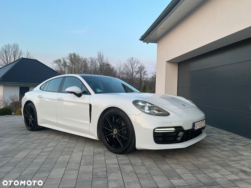 Porsche Panamera 4 - 7