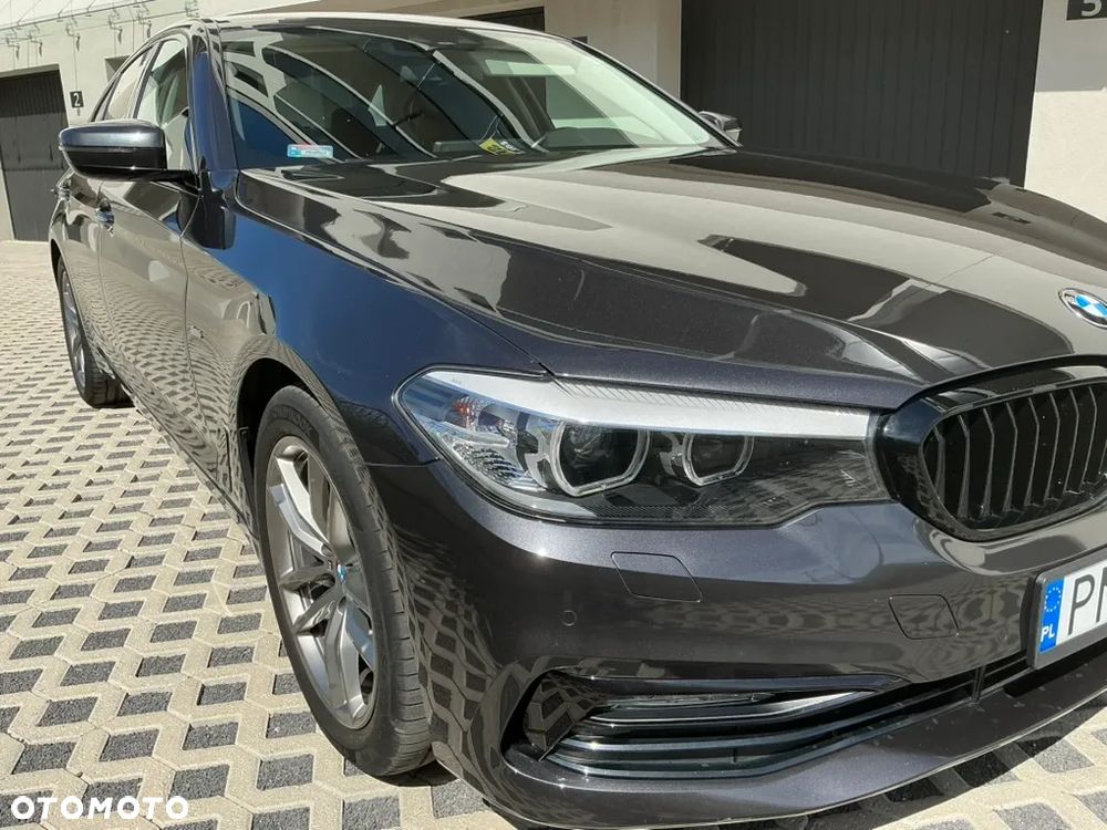 BMW Seria 5 520d Sport Line - 6
