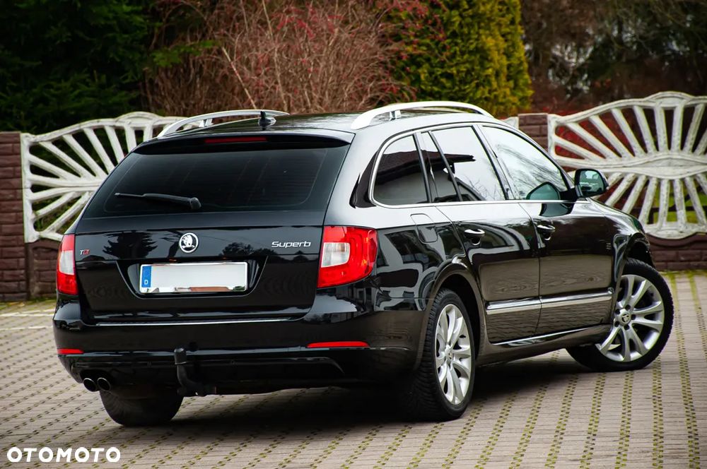 Skoda Superb 2.0 TDI DSG Exclusive - 25