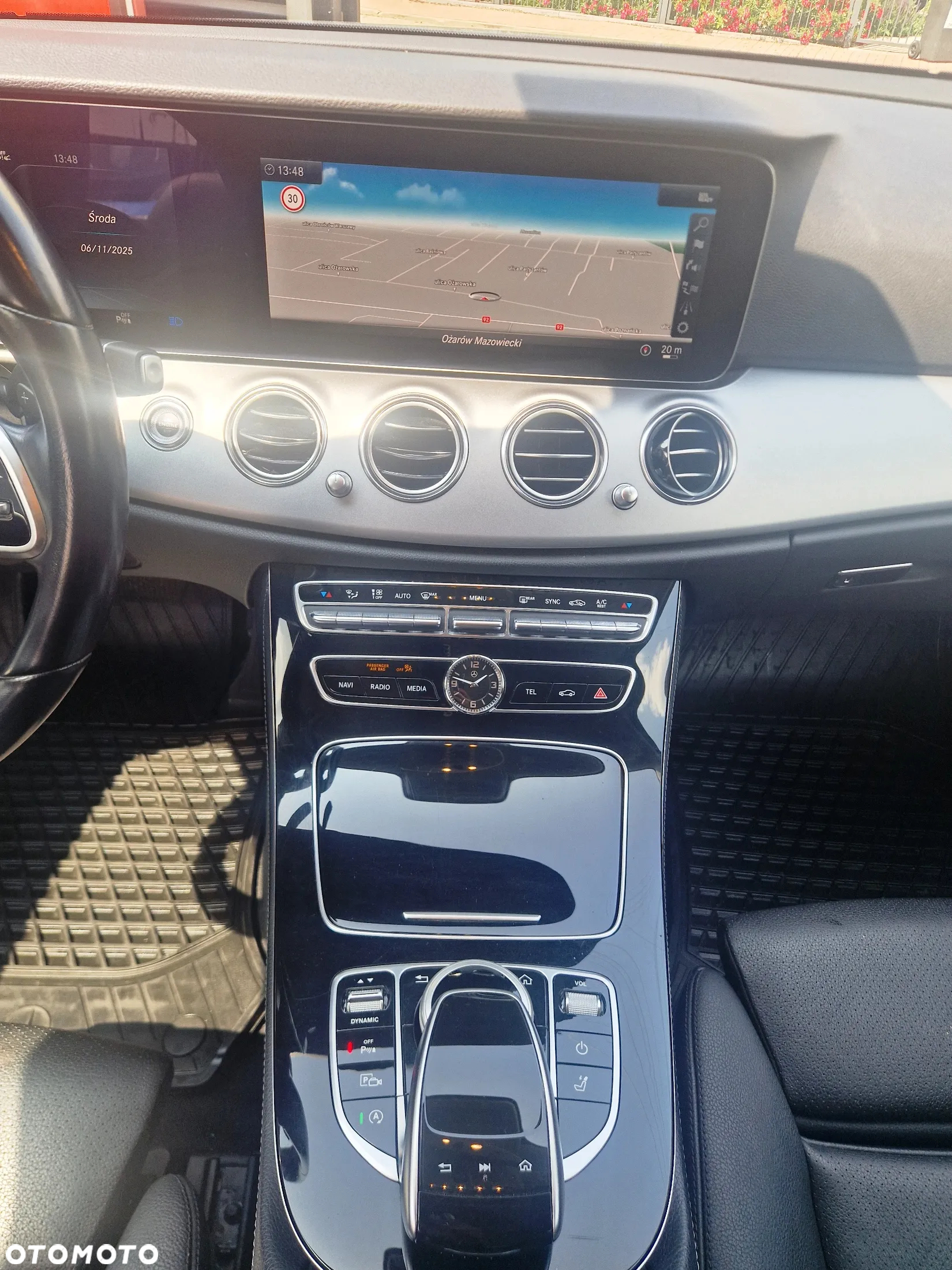 Mercedes-Benz Klasa E 200 d 9G-TRONIC - 28