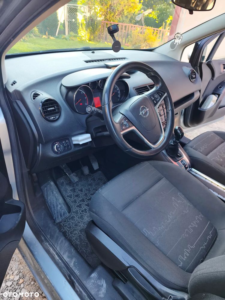 Opel Meriva - 27