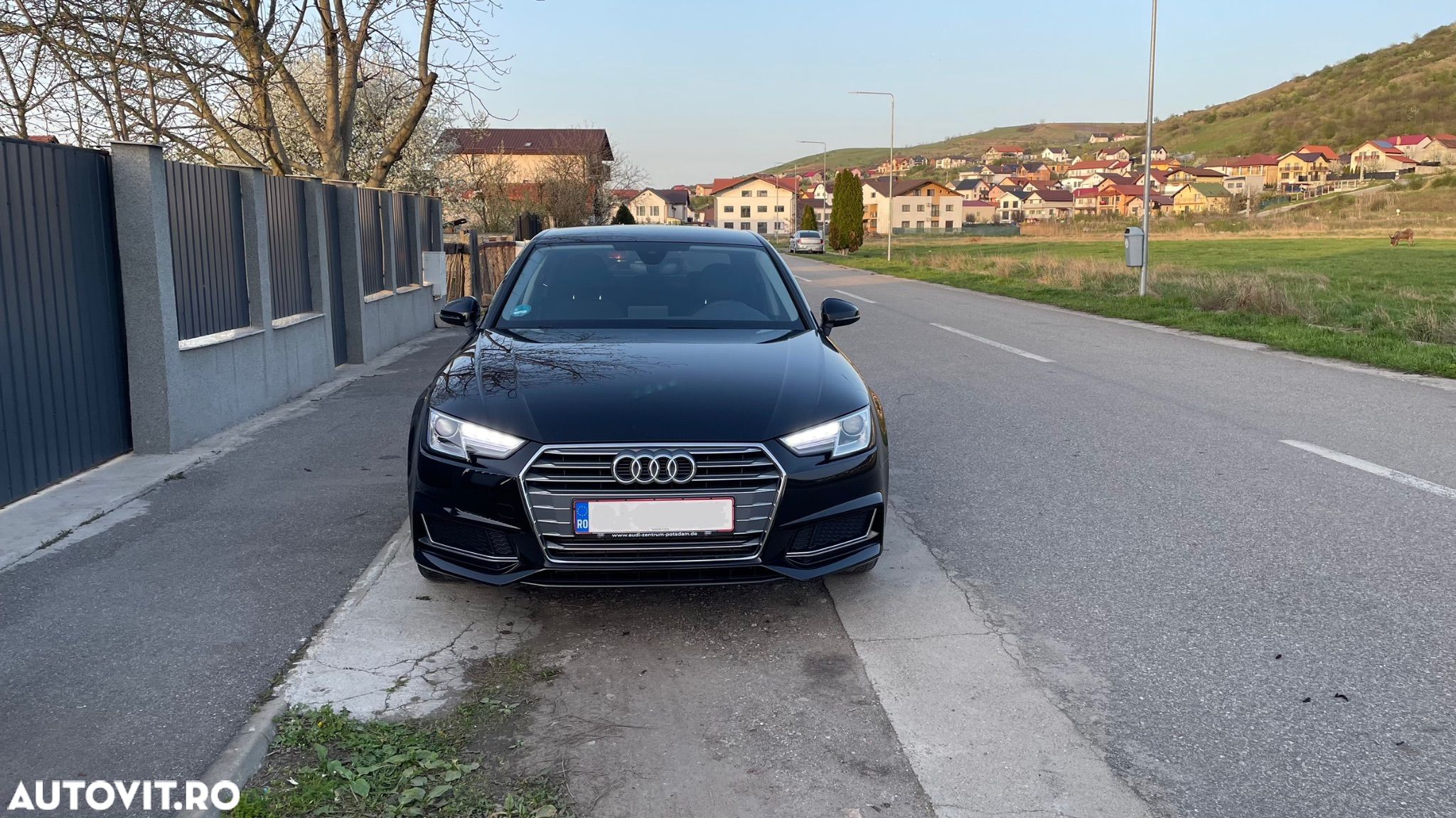 Audi A4 - 1