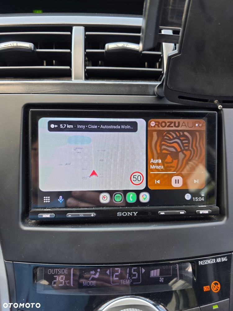 Toyota Prius+ (Hybrid) Comfort - 11
