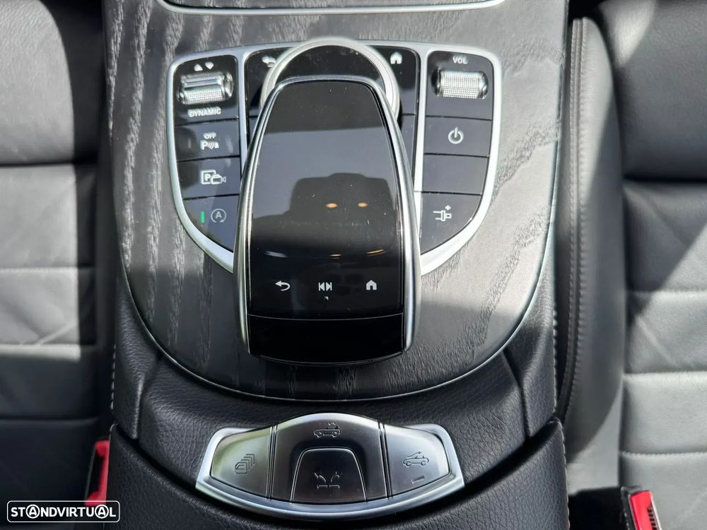 Mercedes-Benz E 220 d AMG Line - 22
