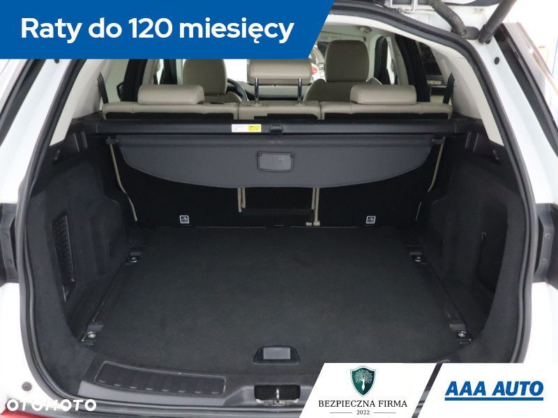 Land Rover Discovery Sport - 16