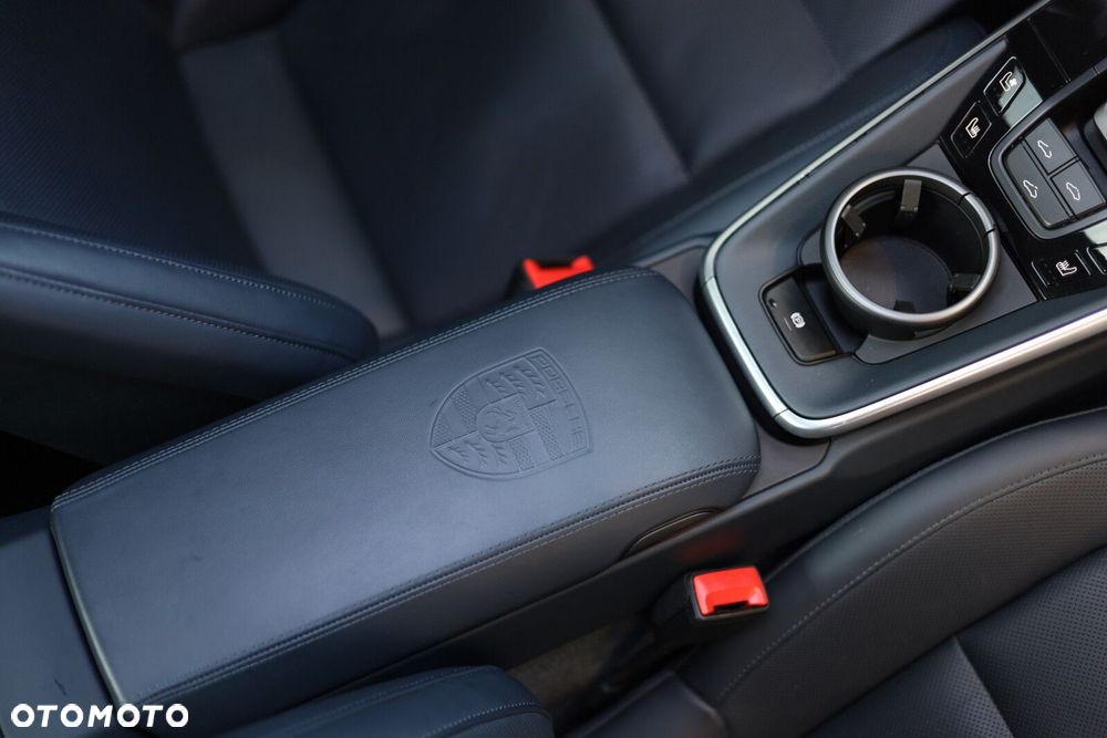 Porsche 911 Carrera S - 16