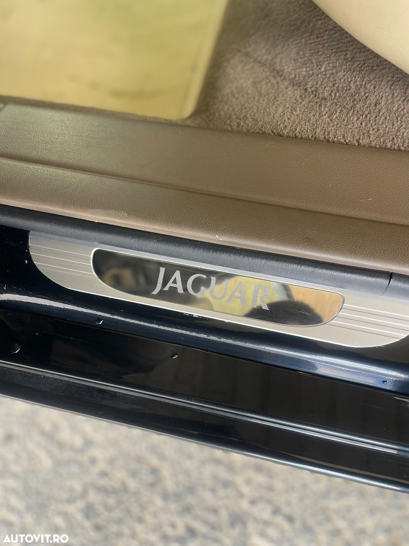 Jaguar XJ - 30