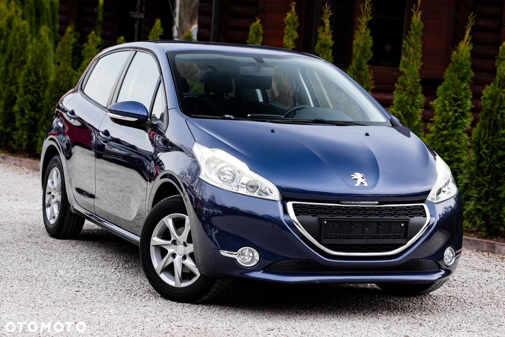 Peugeot 208 PureTech 82 Allure - 4