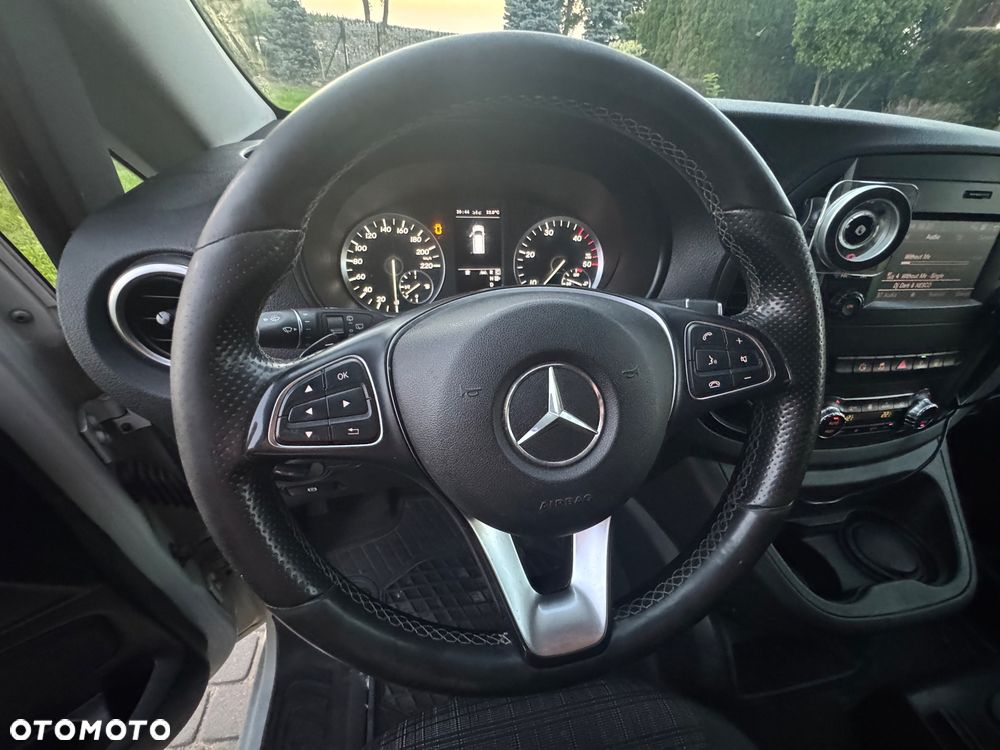 Mercedes-Benz Vito - 26