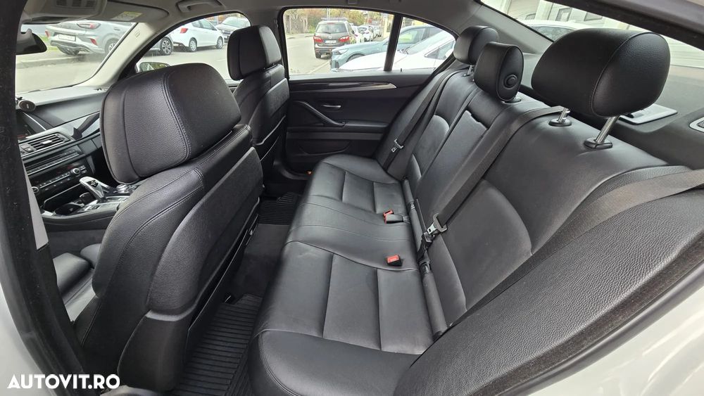 BMW Seria 5 525d xDrive AT - 19