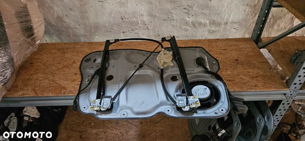 VW Caddy 2K III 2003- Plansza drzwi przednia prawa Podnośnik szyby przód prawy Silniczek podnośnika Głośnik drzwi Moduł Sterownik 1T0959702D 1K0959792J EUROPA - 7